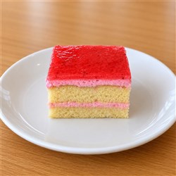 CAKE TRAY 40 CUT STRAWBERRY MOUSSE 2.4KG(4) # D1383-40 HOMEBUSH CAKES